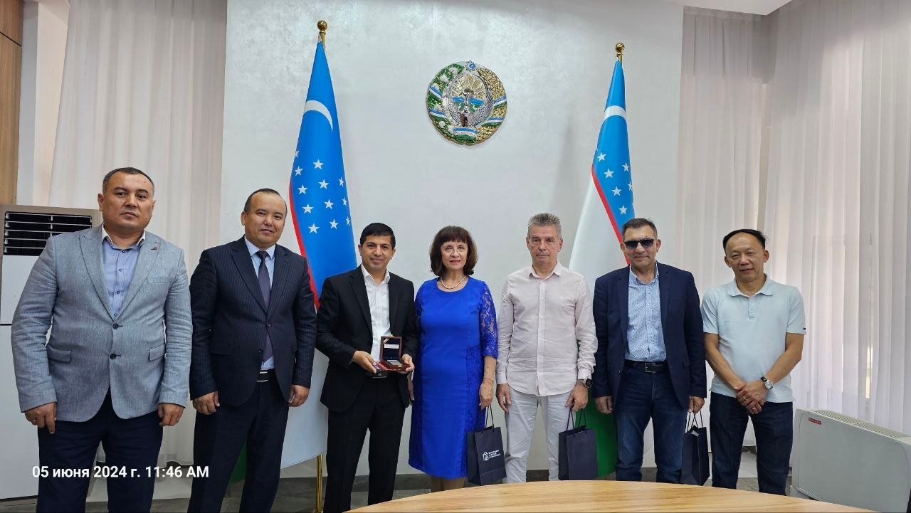 International delegation at an institutional meeting